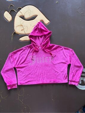 Cropped Juicy Couture Sweater
